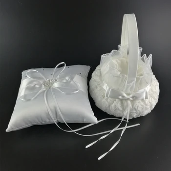 2 adet Düğün Dekorasyon Dantel Yüzük Yastık Çiçek Sepeti Yastık Yastık Düğün Kristal Taşıyıcı 15*15cm Yüzük Seti Ürünü