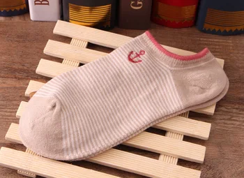 Cody Çelik Donanma Tarzı 5pairs/lot Görünmez Kadın Çorap Maç Klasik Moda Kadın Rahat Tüm Çorap Pamuk Kadın Çorap