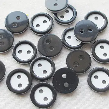 Dikiş Konfeksiyon Malzemeleri İçin 2 Delik 200pcs siyah rengi Yuvarlak Renkli 11 Düğmesine x 11 mm Plastik Düğme Aksesuar