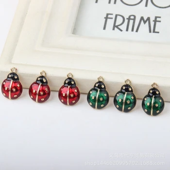Küpe İçin MJARTORİA 4 adet Sevimli Uğur böceği Deseni Takılar Mini Yeşil Kırmızı Emaye Takılar Takı Aksesuar Yapma DİY