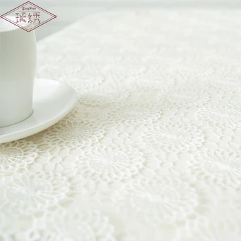 LongShow Özel Satış 85x85cm Beyaz Renk Benzersiz Polyester Pastoral Çiçek İşlemeli masa Örtüsü İle 7-9cm Geniş Dantel