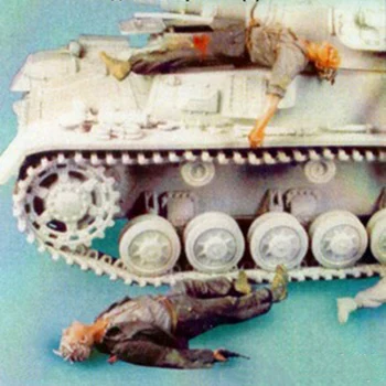 Montaj Boyasız Ölçekli imdadımıza yetişti Kaçan Alman tank mürettebatı Şekil 2. Dünya SAVAŞI Tarihi Reçine Model Ücretsiz Kargo