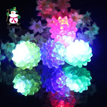 Noel oyuncak parlak renkli led parmak ışıklar yüzük çilek flash