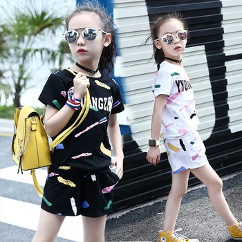 Yeni yaz iki parça set tişört şort T grafiti kısa kollu T çocuk eğlence kızlar giysi gelgit aralığı kızlar
