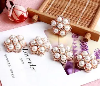 Zanaat için 50pcs/lot metal yapay elmas düğme İnci düğme Saç Çiçek Aksesuarları düğün süsleme kapakları düğmeleri